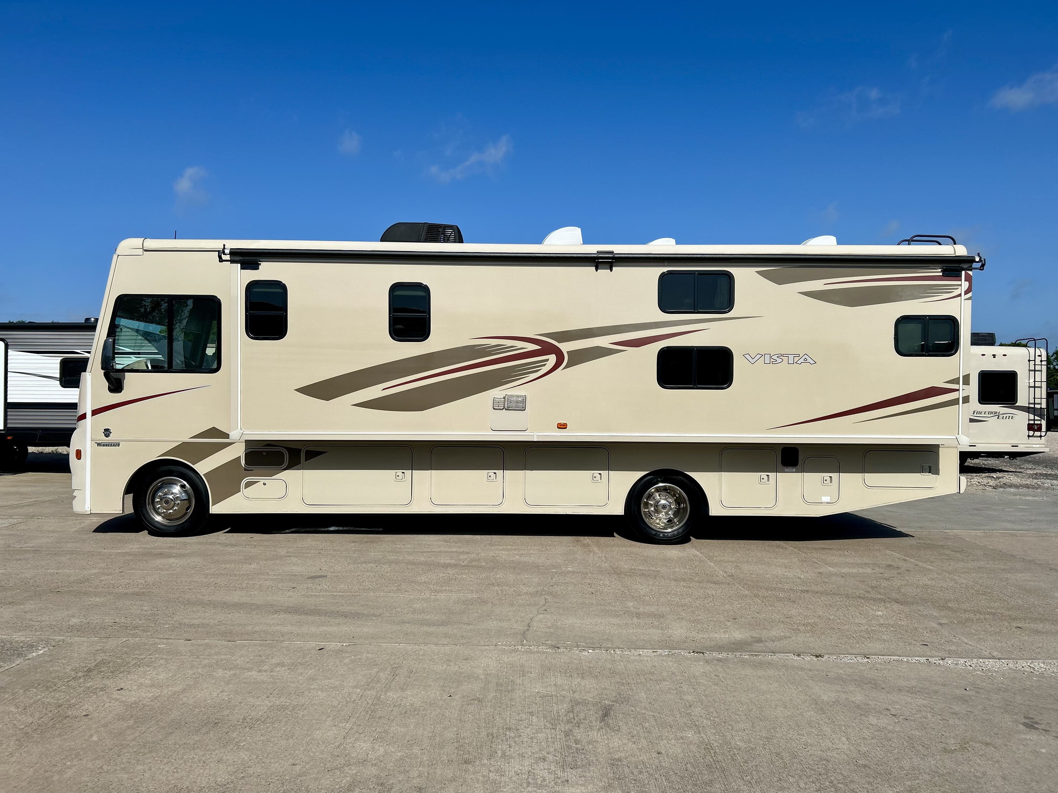 2017 Winnebago Vista 31BE in royse city TX