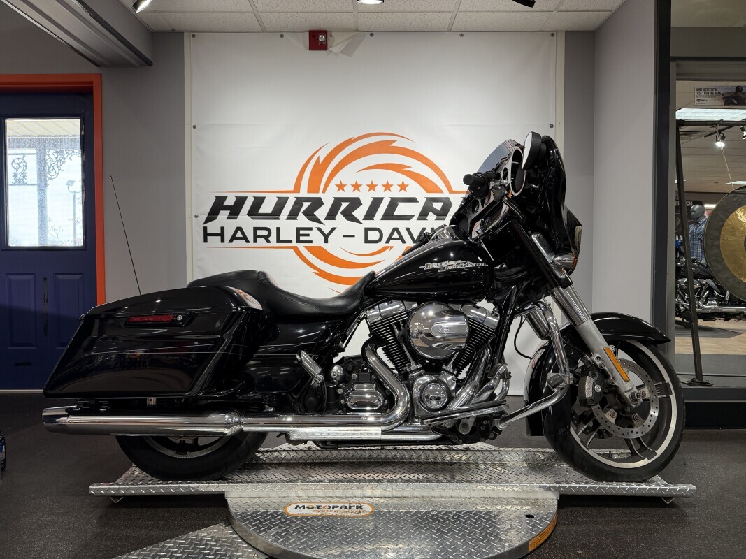 2016 Harley-Davidson Street Glide Special SPECIAL in Biloxi, MS
