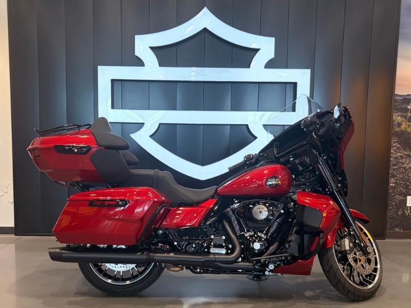 2026 Harley-Davidson STREET GLIDE LIMITED LIMITED in Appleton, WI