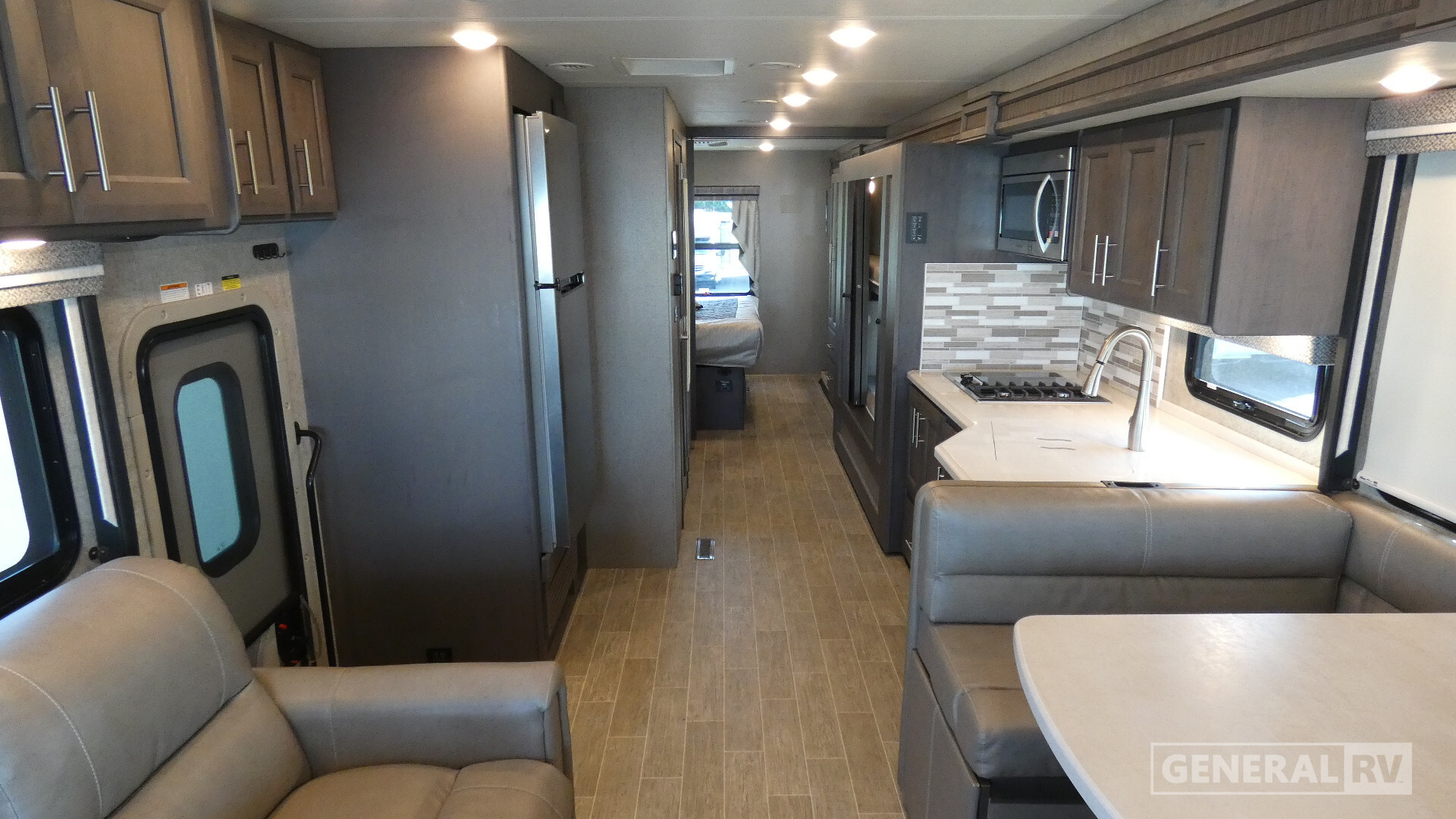 2022 Thor Motor Coach MIRAMAR 34.6 in elizabetown PA