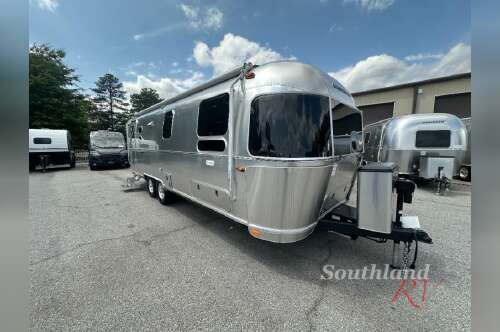 2026 Airstream Flying Cloud 27FB Twin in norcross GA