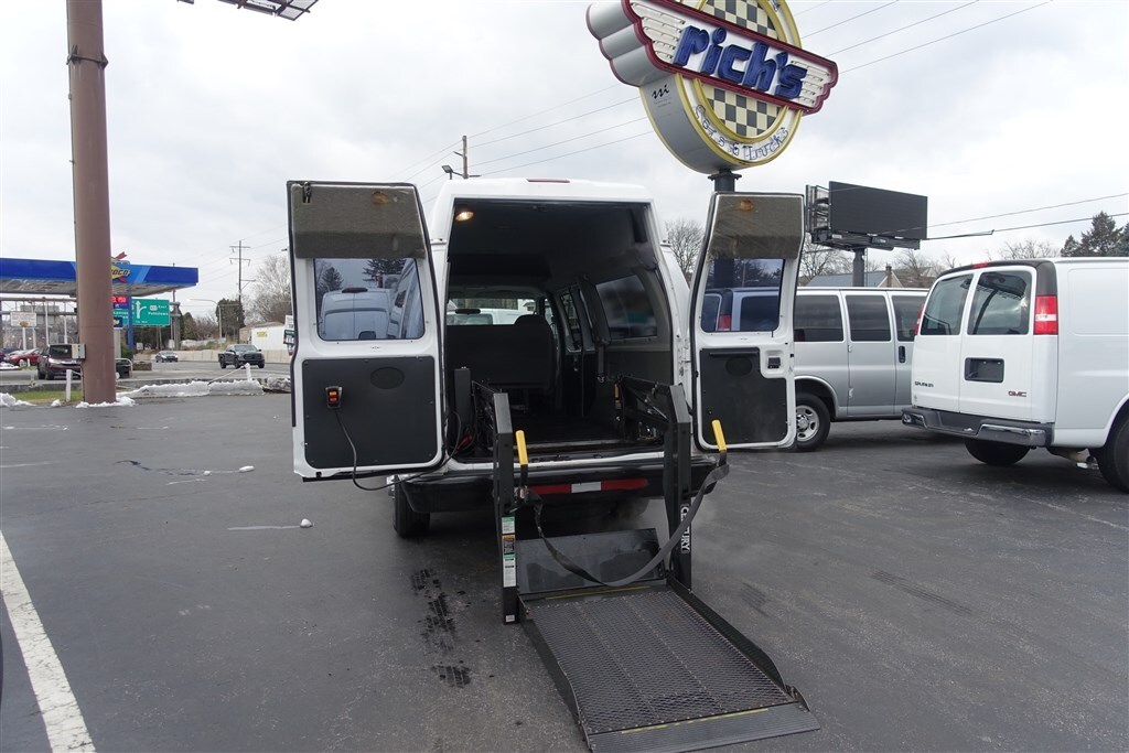 2003 FORD ECONOLINE in Reading, PA
