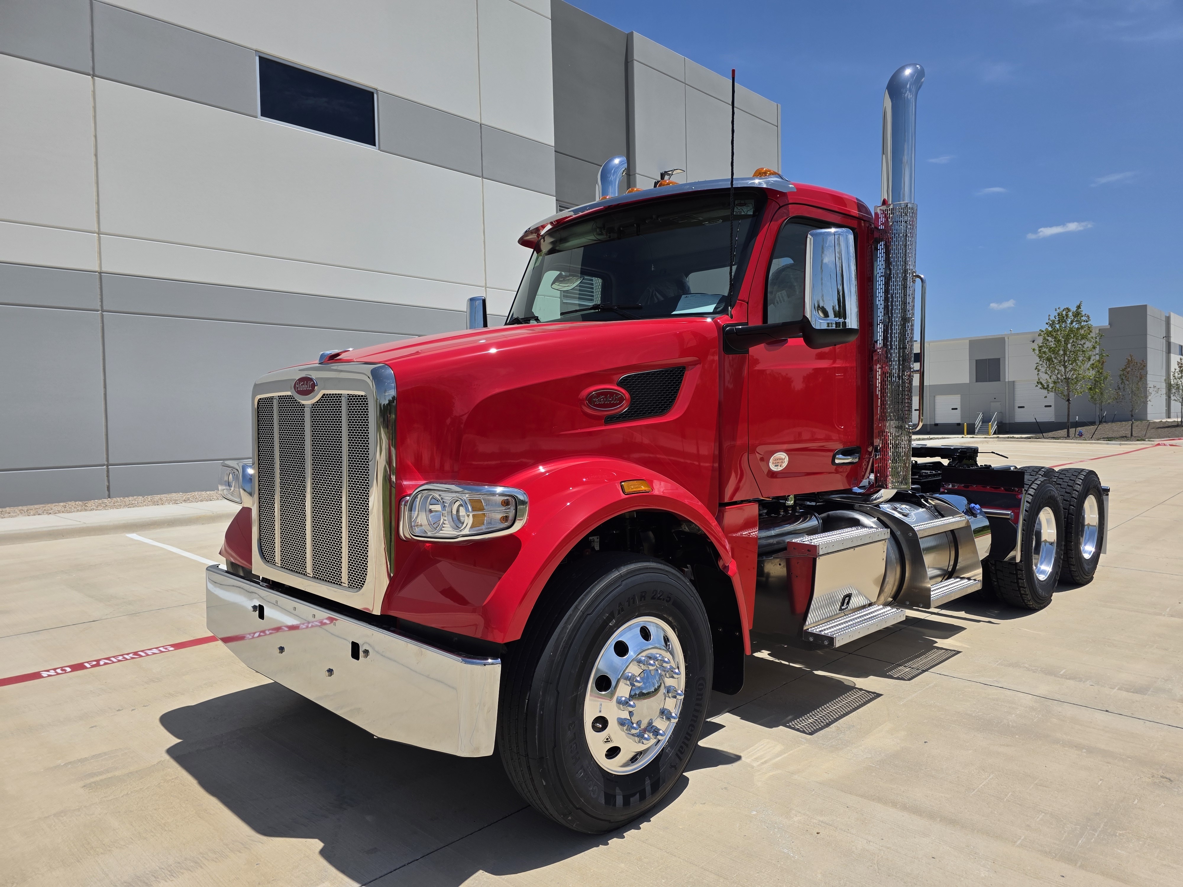 2027 PETERBILT 567 in Van Buren, AR