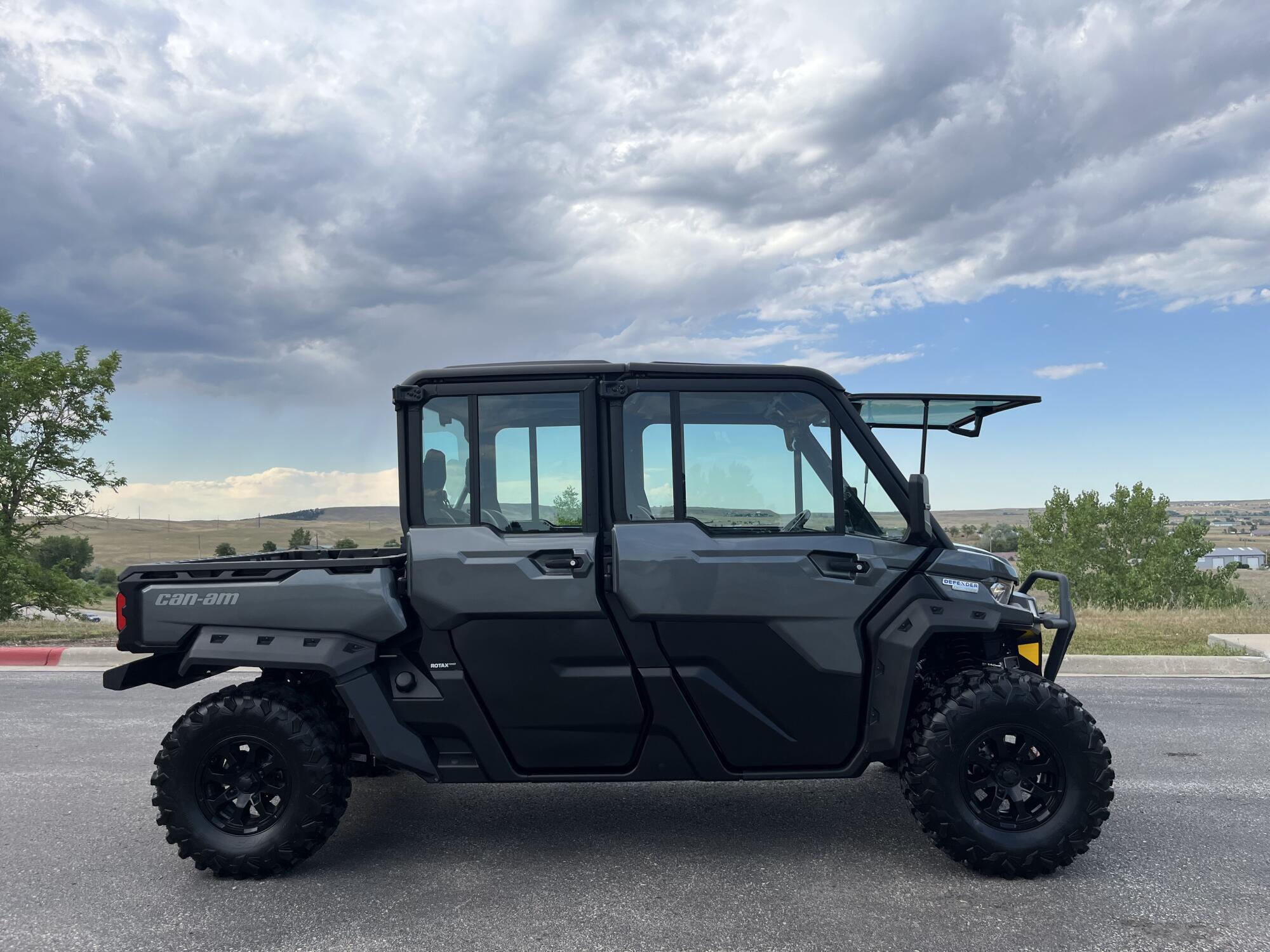 2024 Can-Am Defender Max Limited HD10 in rapid city SD