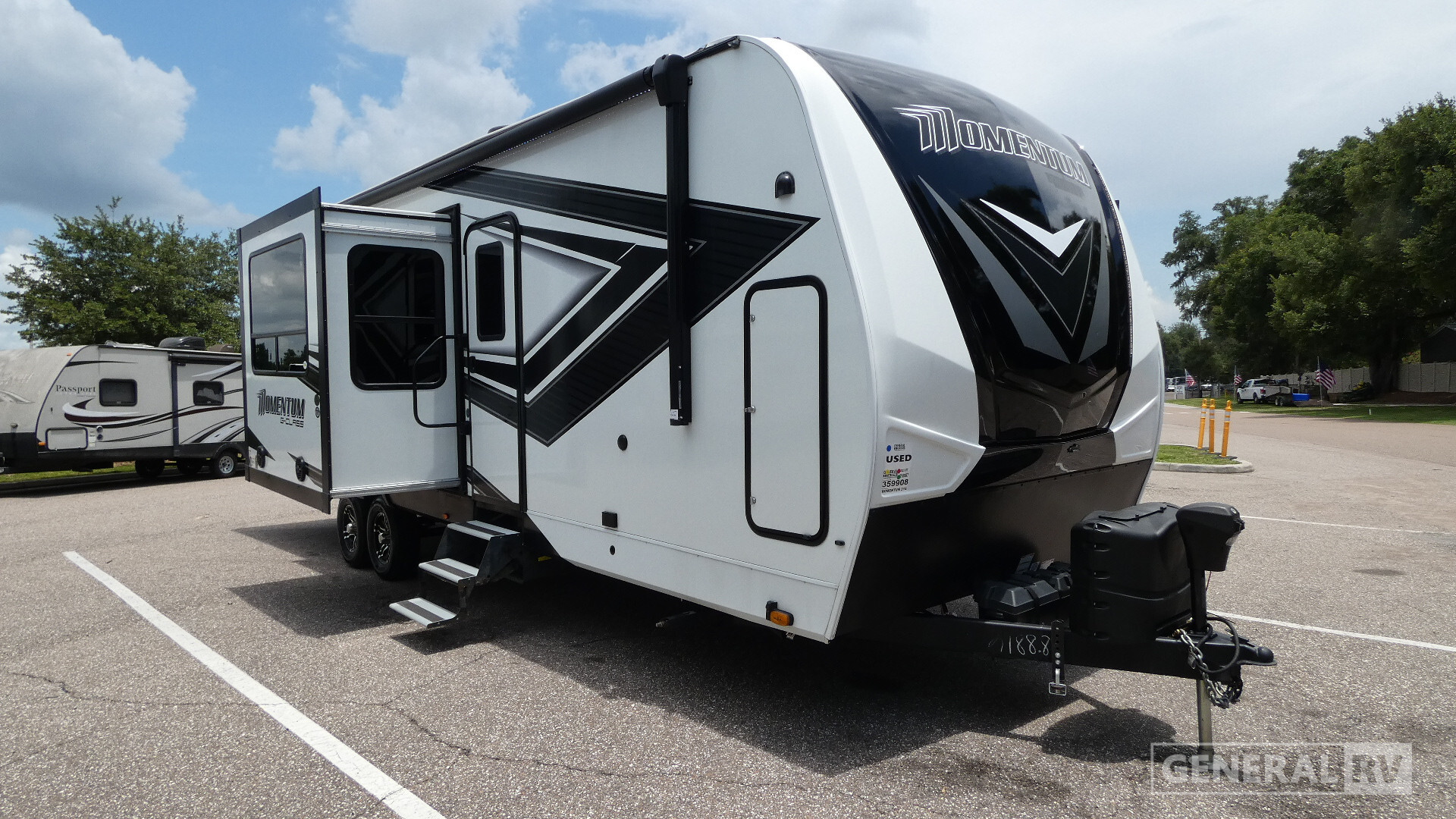 2023 Grand Design Momentum G-Class 31G in dover FL