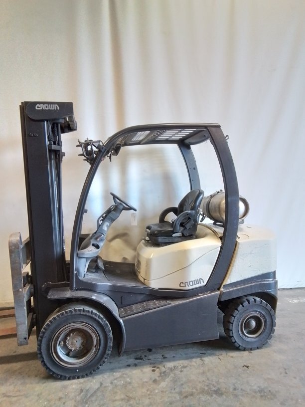 2011 Crown C-5 in Pineville, NC