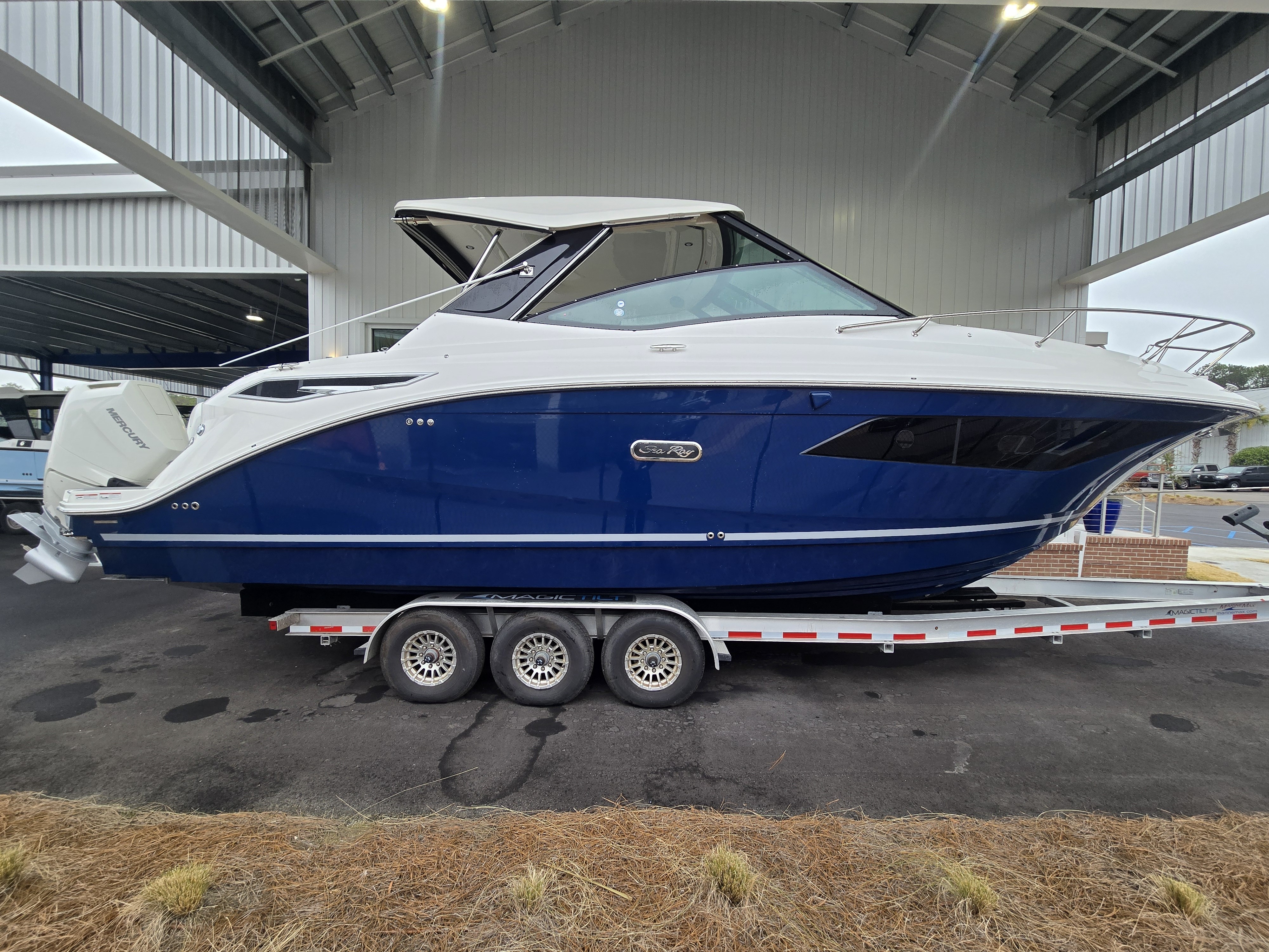 2026 Sea Ray Sundancer 320 Outboard 390 in charleston SC
