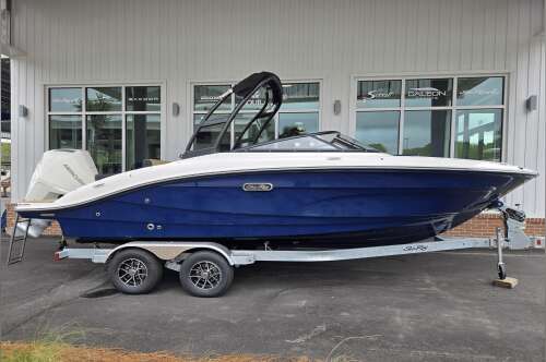 2026 Sea Ray SPX 210 Outboard in charleston SC