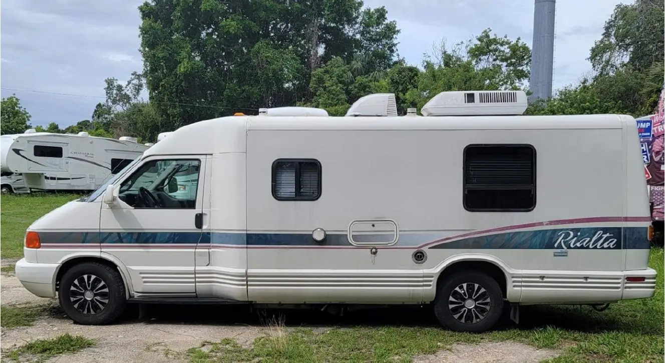 Used 1997 Rialta WV22RC For Sale in Hudson, FL - 5041300660 - RV Trader
