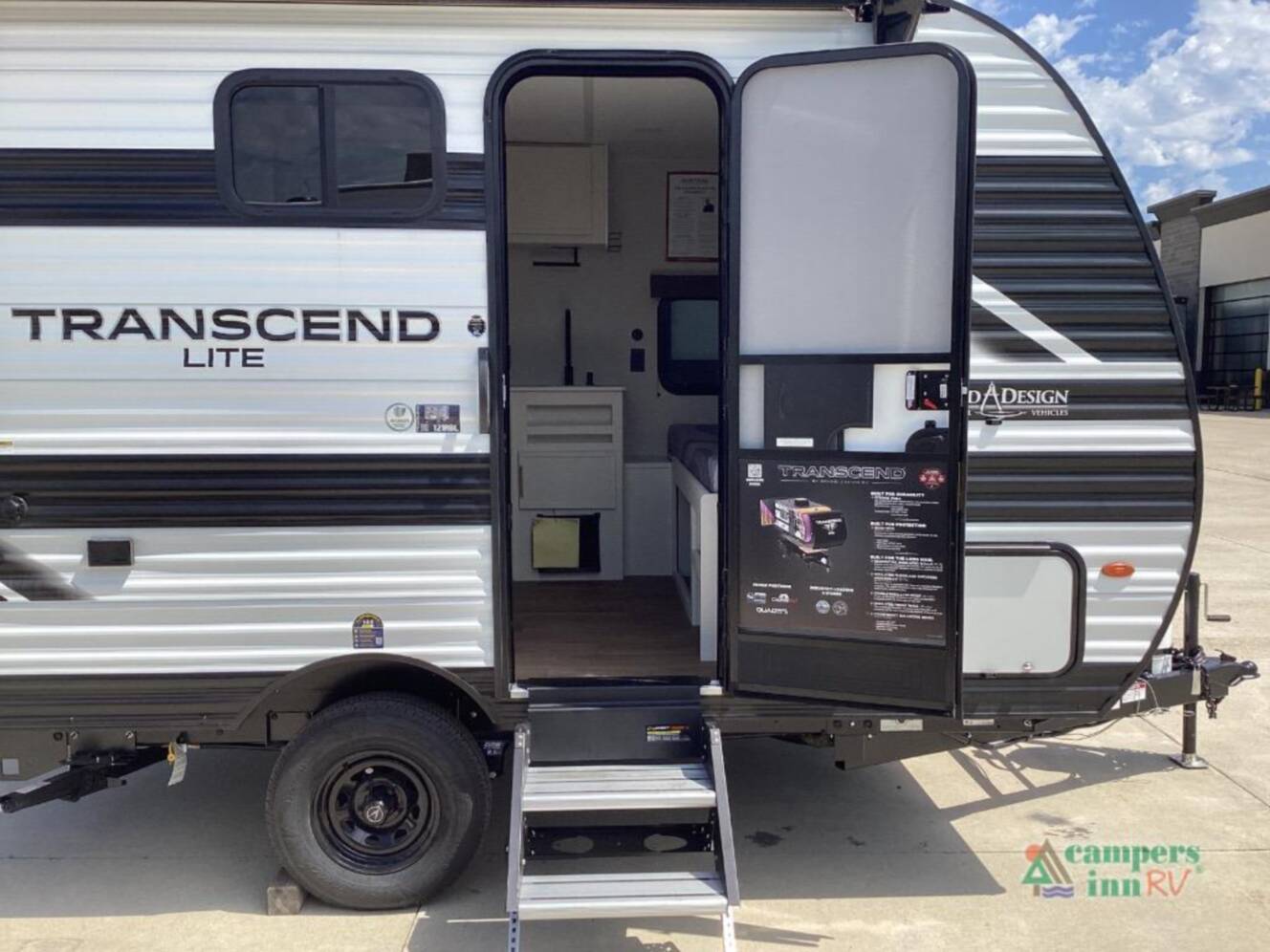 A photo of this 2027 Grand Design Transcend Lite 121RBL