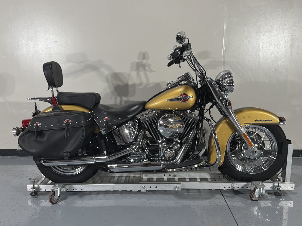 2017 Harley-Davidson SOFTAIL HERITAGE SOFTAIL CLASSIC CLASSIC in Durham, NC