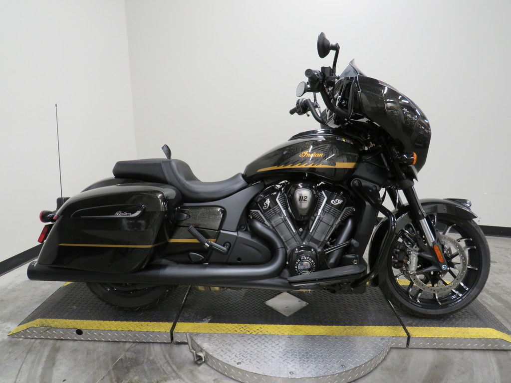 2026 Indian Motorcycle® Chieftain® PowerPlus Dark Horse® 112 Black Crystal w/ DARK HORSE in Fort Worth, TX