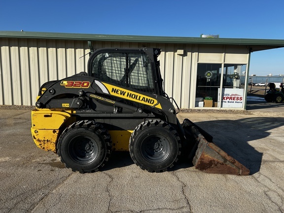 2023 New Holland L320 in Cuba City, WI