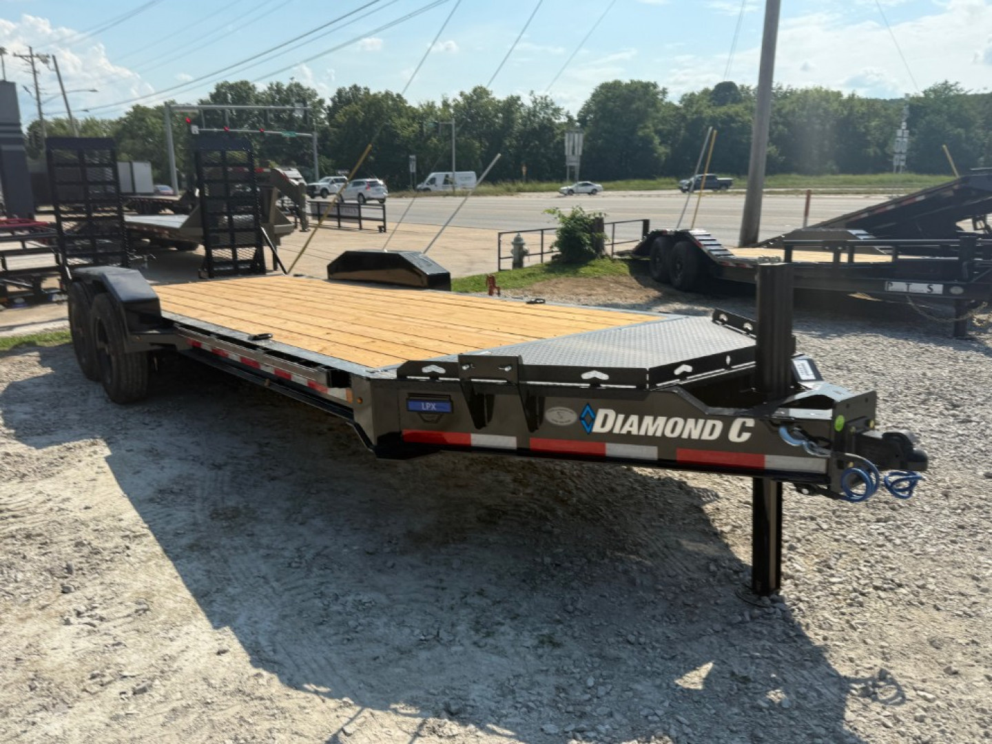 2025 Diamond C Trailers 18K LPX 208 Package 20'X80" in Fayetteville, AR