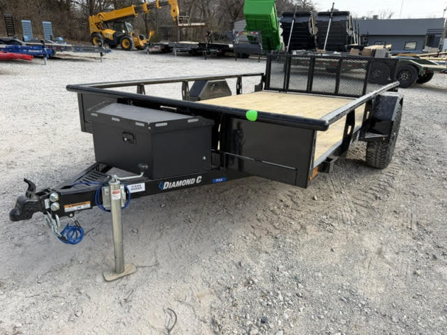 2026 Diamond C Trailers 3.5K PSA 135 Package Venture Edition 12'X83" in Fayetteville, AR