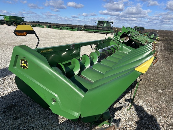 2023 John Deere C8R in Winchester, IL