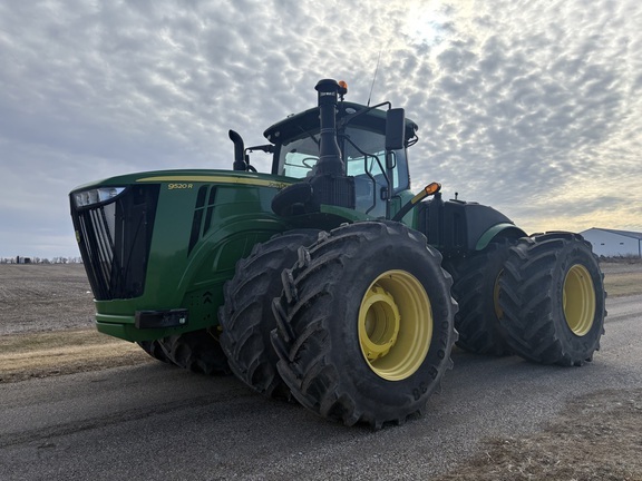 2020 John Deere 9520R in Mattoon, IL