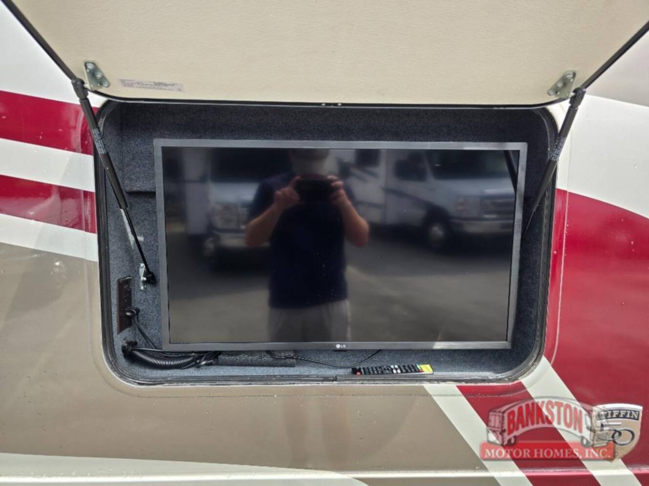 A photo of this 2023 Tiffin Motorhomes Wayfarer 25 JW