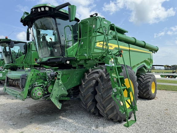 2022 John Deere X9 1000 in Montfort, WI