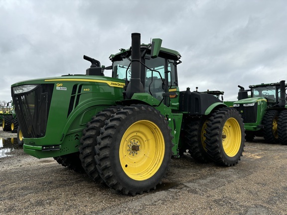 2023 John Deere 9R 440 in Effingham, IL