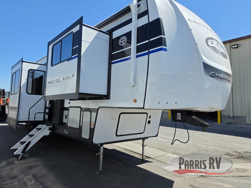 2027 Forest River Rv Cherokee Arctic Wolf 3950SUITE in chubbuck ID