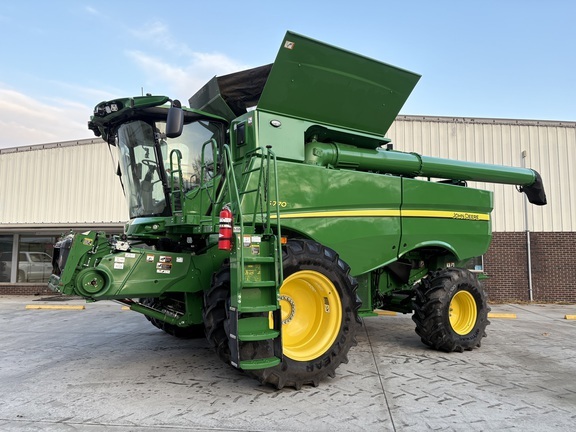 2023 John Deere S770 in Virden, IL