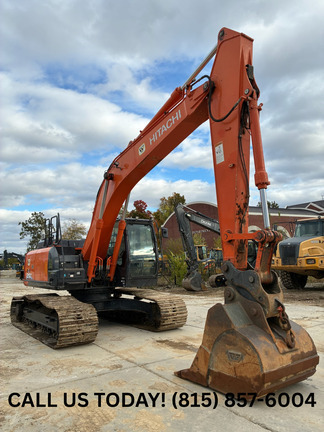 2019 Hitachi ZX210LC-6 in Wauconda, IL
