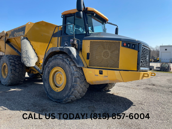 2019 John Deere 410E in Wauconda, IL