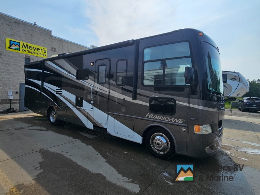 2012 Thor Motor Coach Hurricane 32A in madison OH