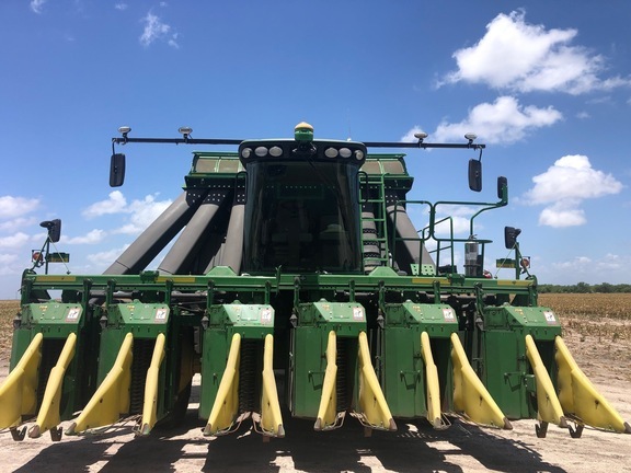 2020 John Deere CP690 in Robstown, TX