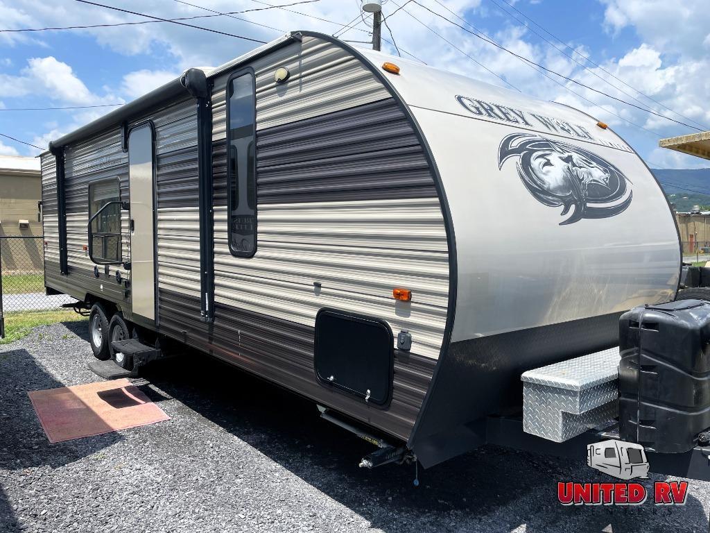 2018 Forest River Rv Cherokee Grey Wolf 26RR Travel Trailer Toy Hauler RV