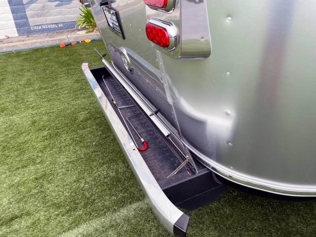A photo of this 2026 Airstream Flying Cloud 25FBT