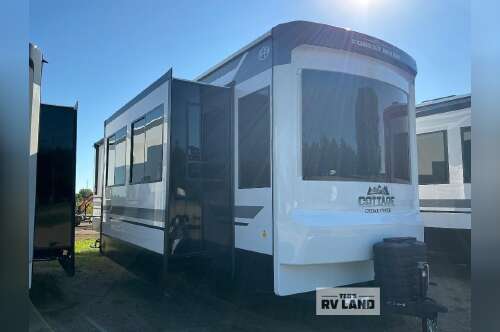 2027 Forest River Rv Cedar Creek Cottage 40CDL in paynesville MN