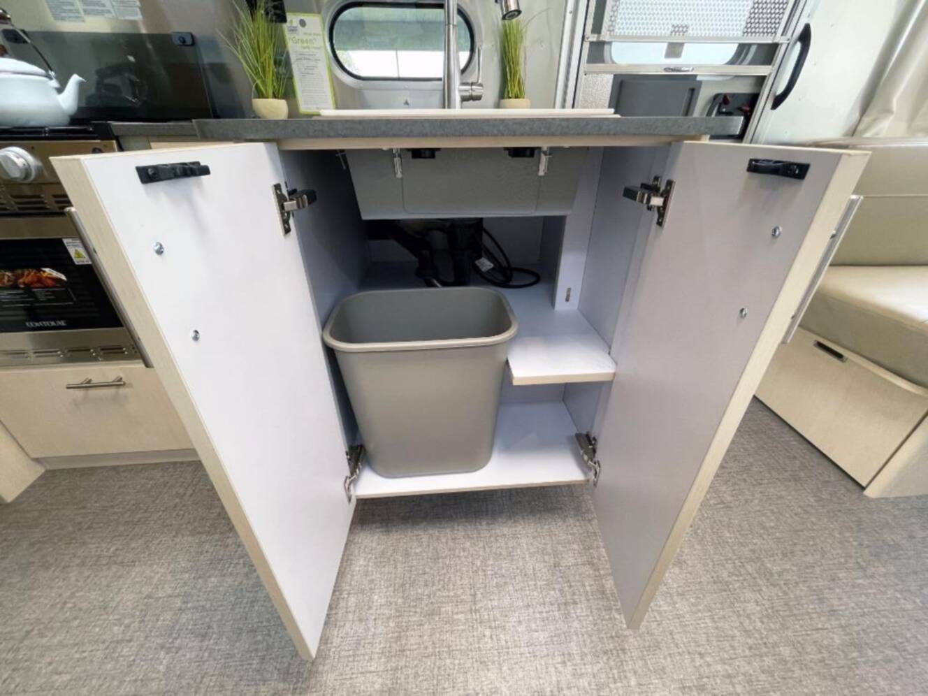 A photo of this 2026 Airstream Flying Cloud 25FBT