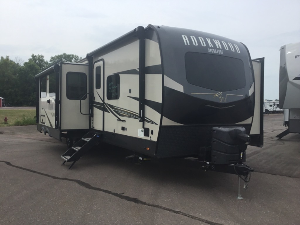 2022 Forest River Rv Rockwood Signature Ultra Lite 8336BH in new ulm MN