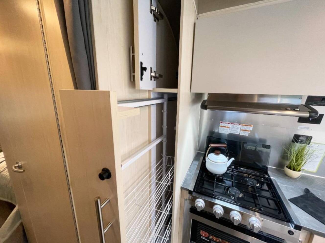 A photo of this 2026 Airstream Flying Cloud 25FBT