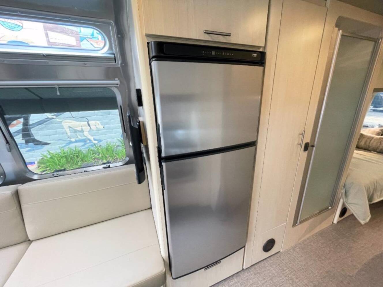 A photo of this 2026 Airstream Flying Cloud 25FBT