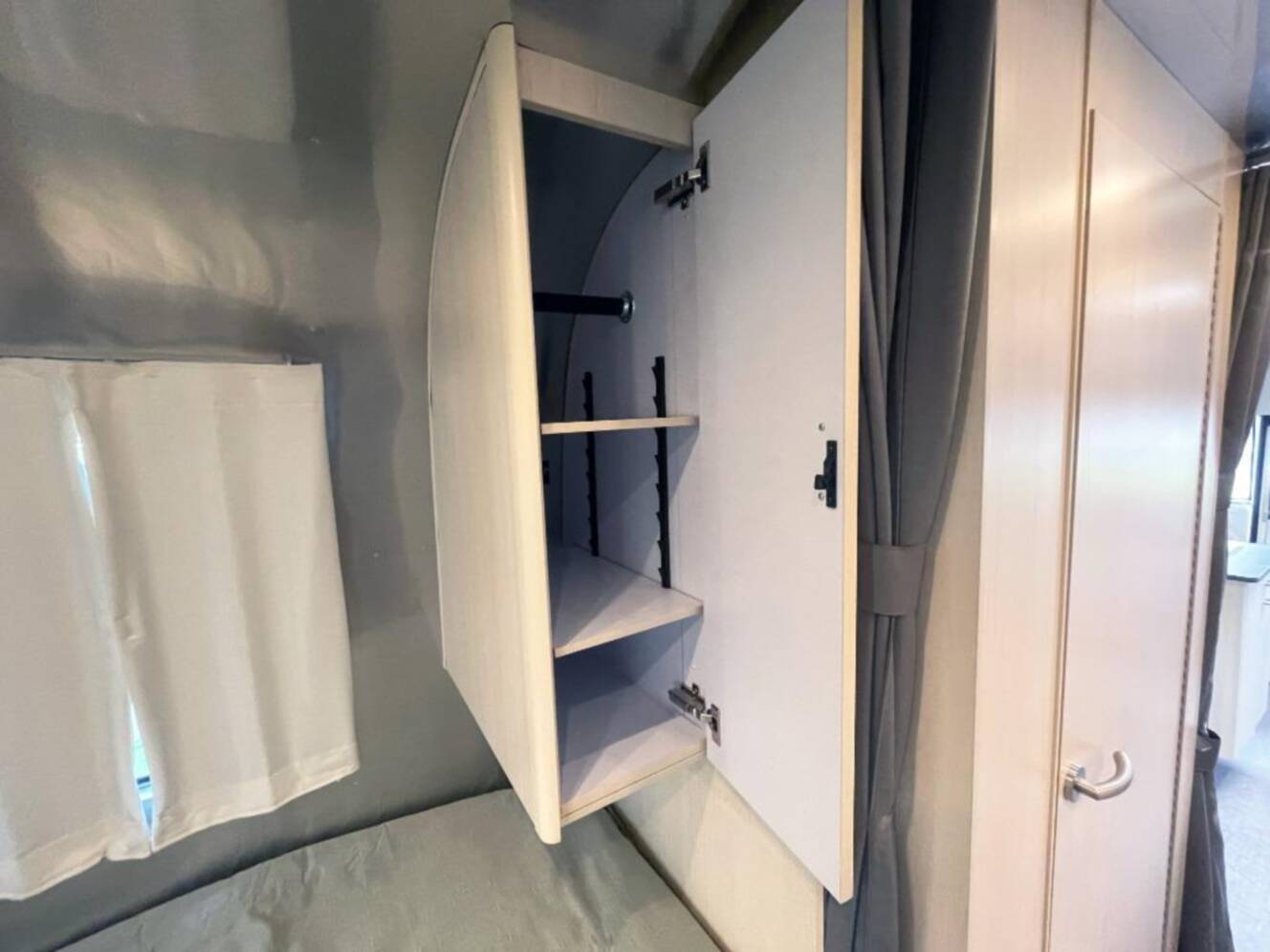 A photo of this 2026 Airstream Flying Cloud 25FBT