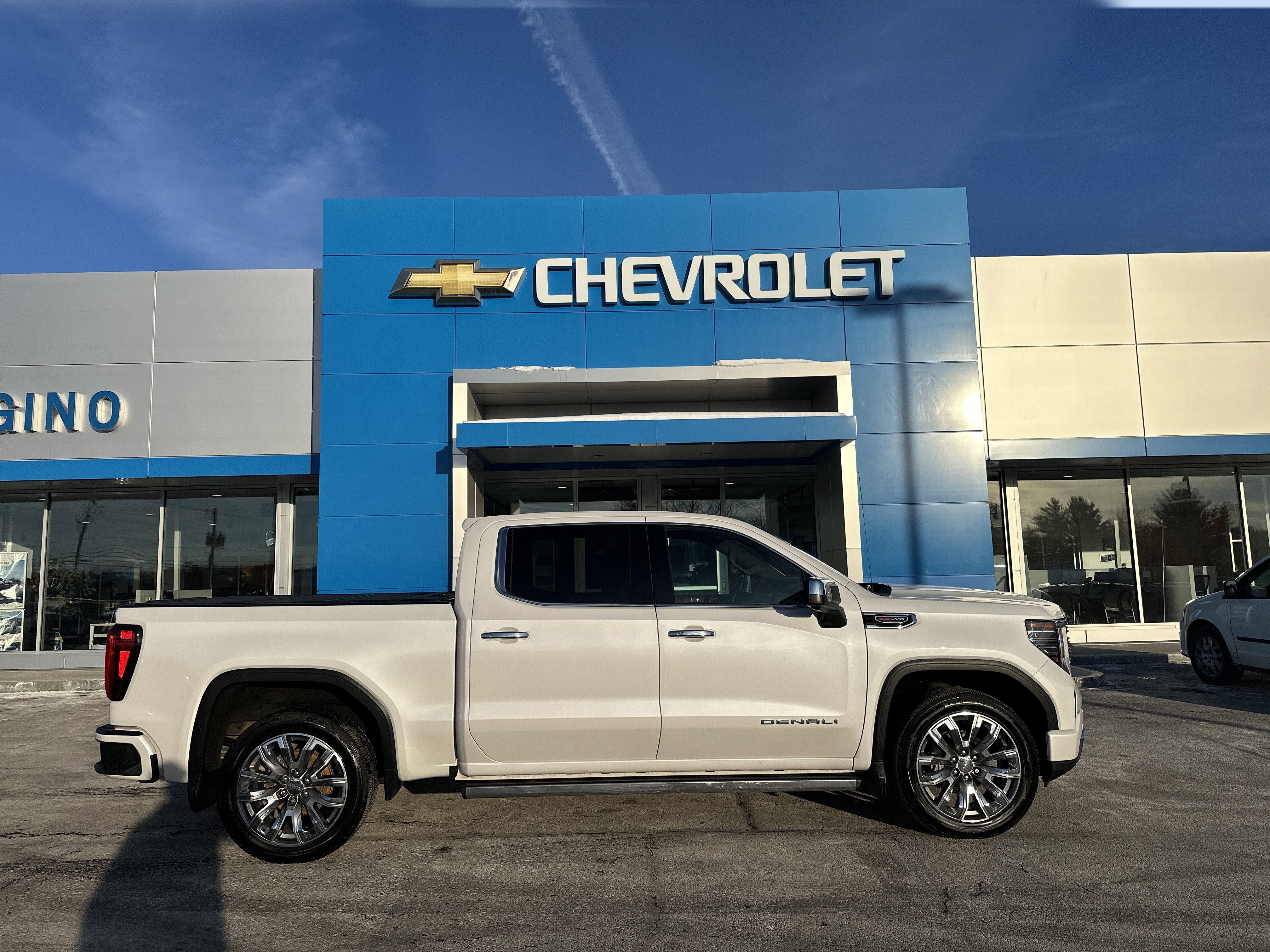 2023 GMC SIERRA in Amsterdam, NY