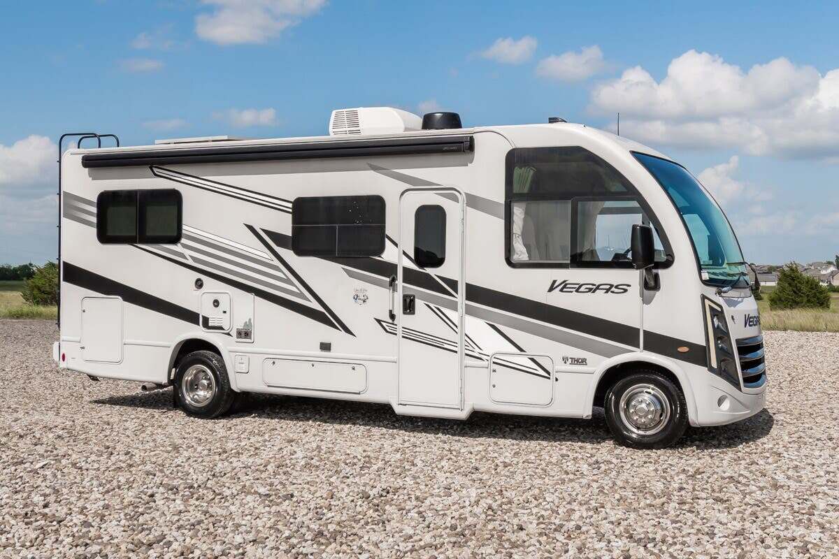 2024 Thor Motor Coach Vegas 24.1 in alvarado TX