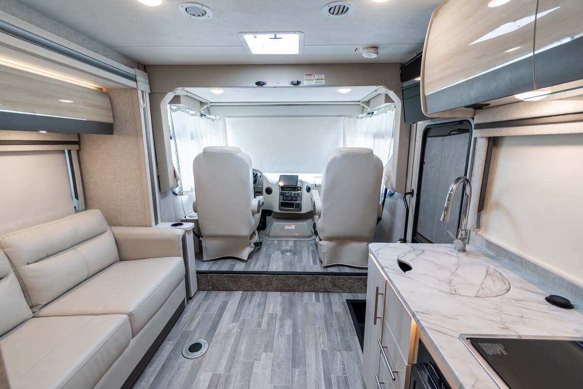 2024 Thor Motor Coach Vegas 24.1 in alvarado TX