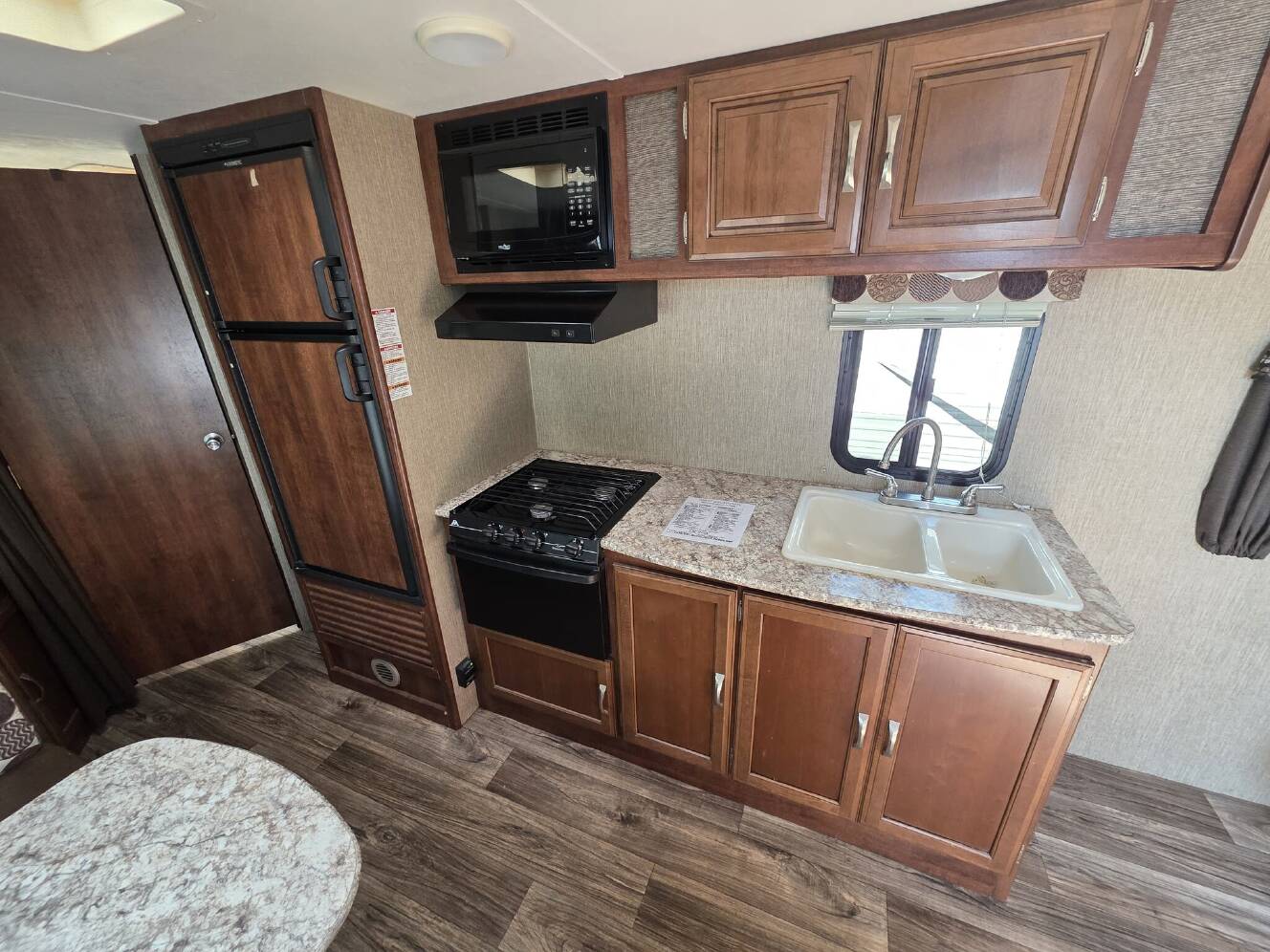 A photo of this 2018 Keystone Passport Ultra Lite Express 239ML