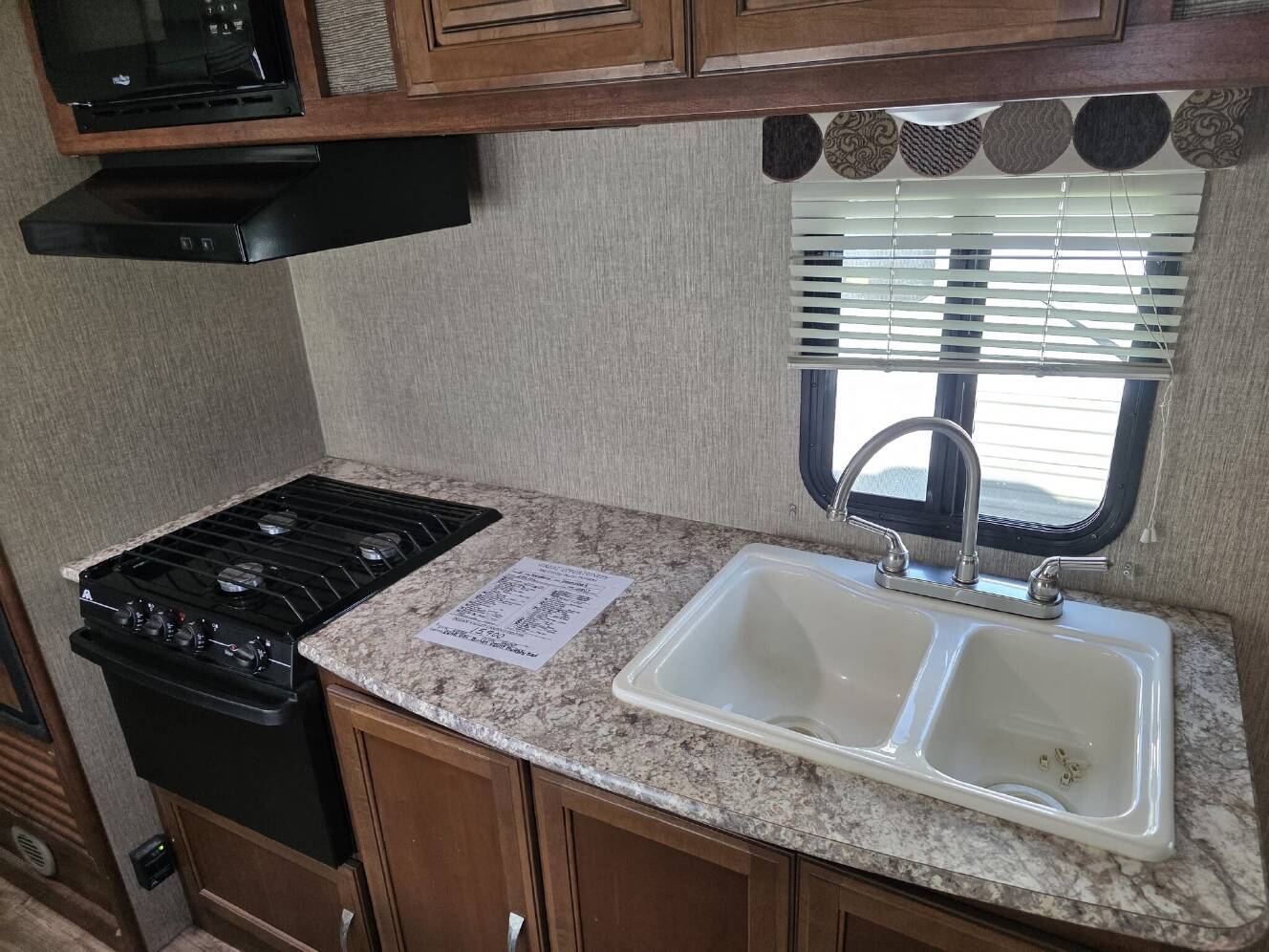 A photo of this 2018 Keystone Passport Ultra Lite Express 239ML