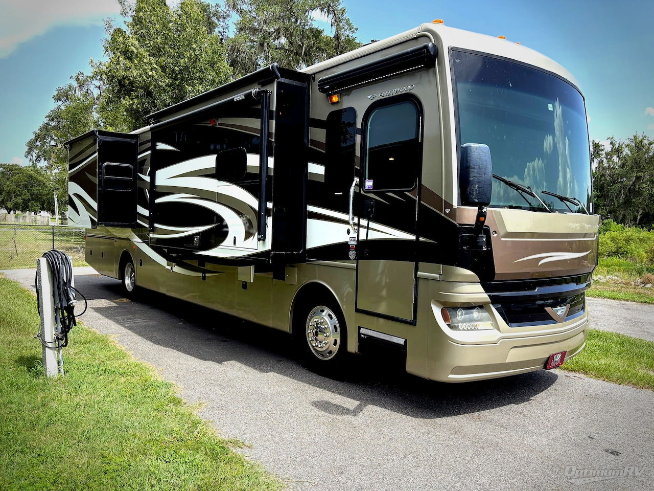 2017 Fleetwood Pace Arrow LXE 38K in ocala FL