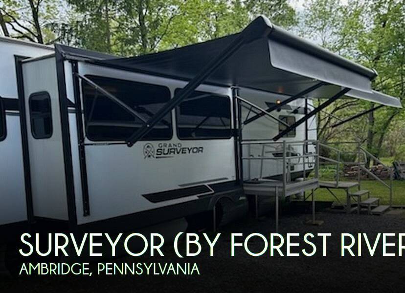 2025 Forest River Surveyor Grand Surveyor 305RLBS RV
