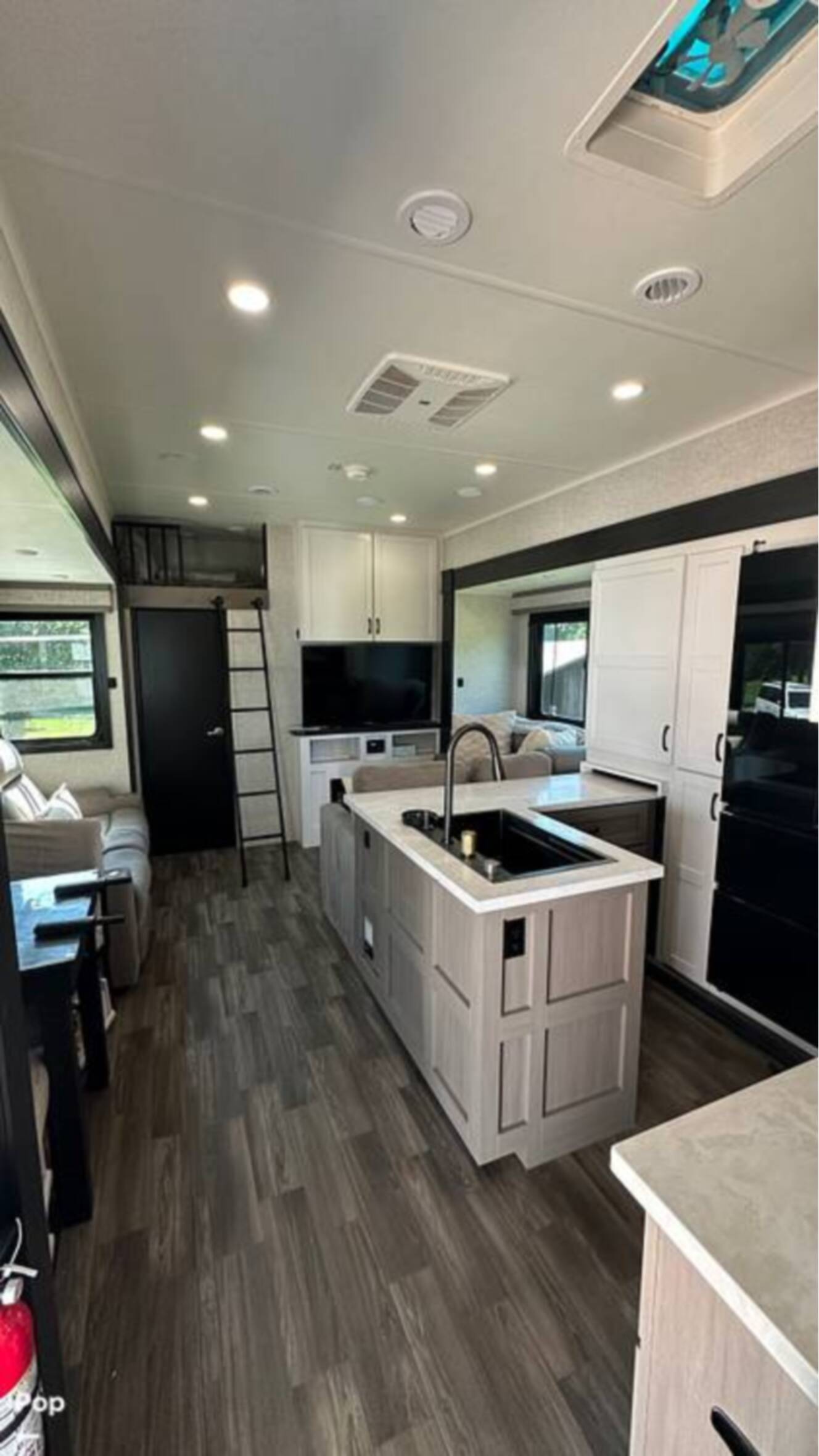 A photo of this 2025 Jayco Seismic 395