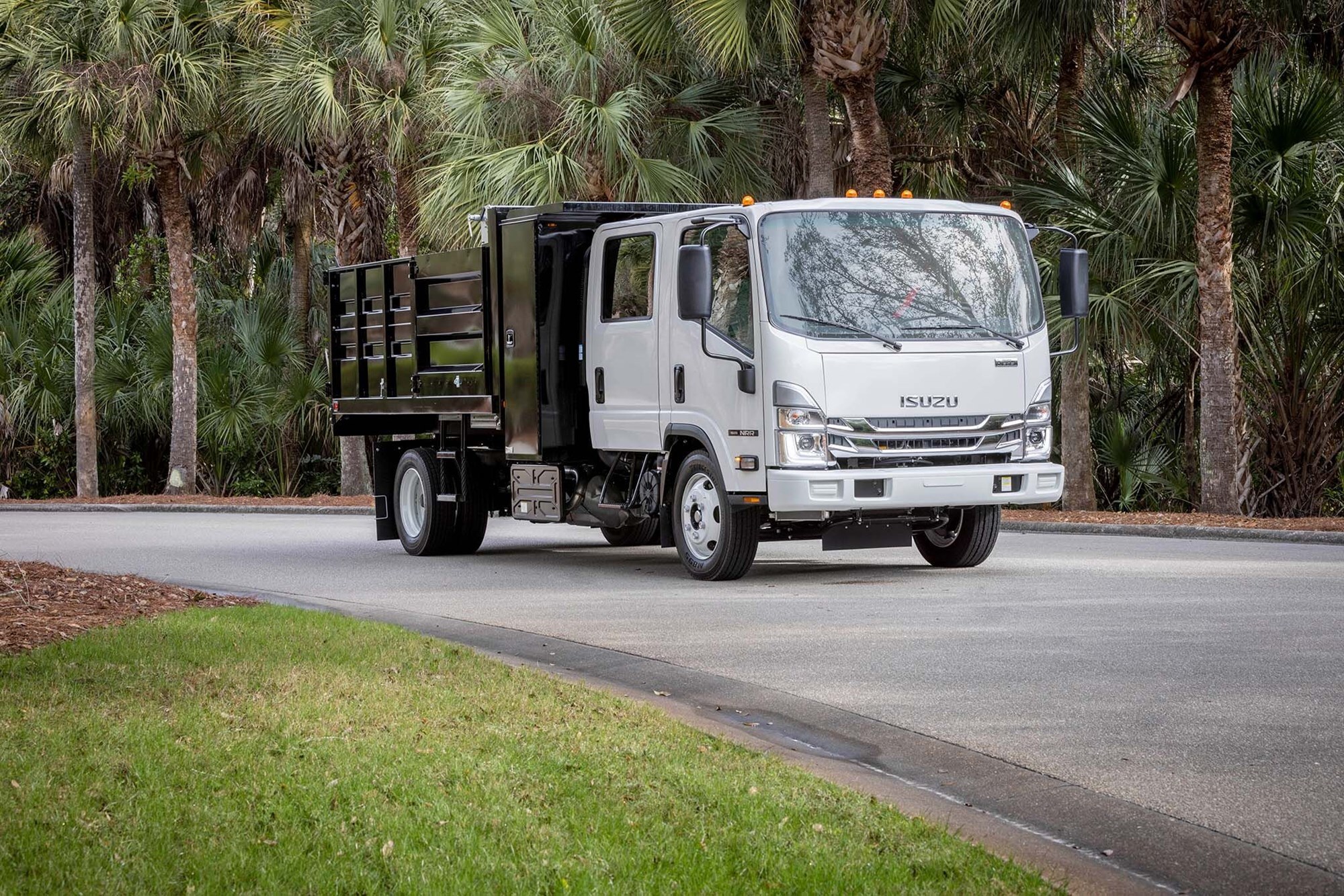 2024 ISUZU NRR in Hartford, CT