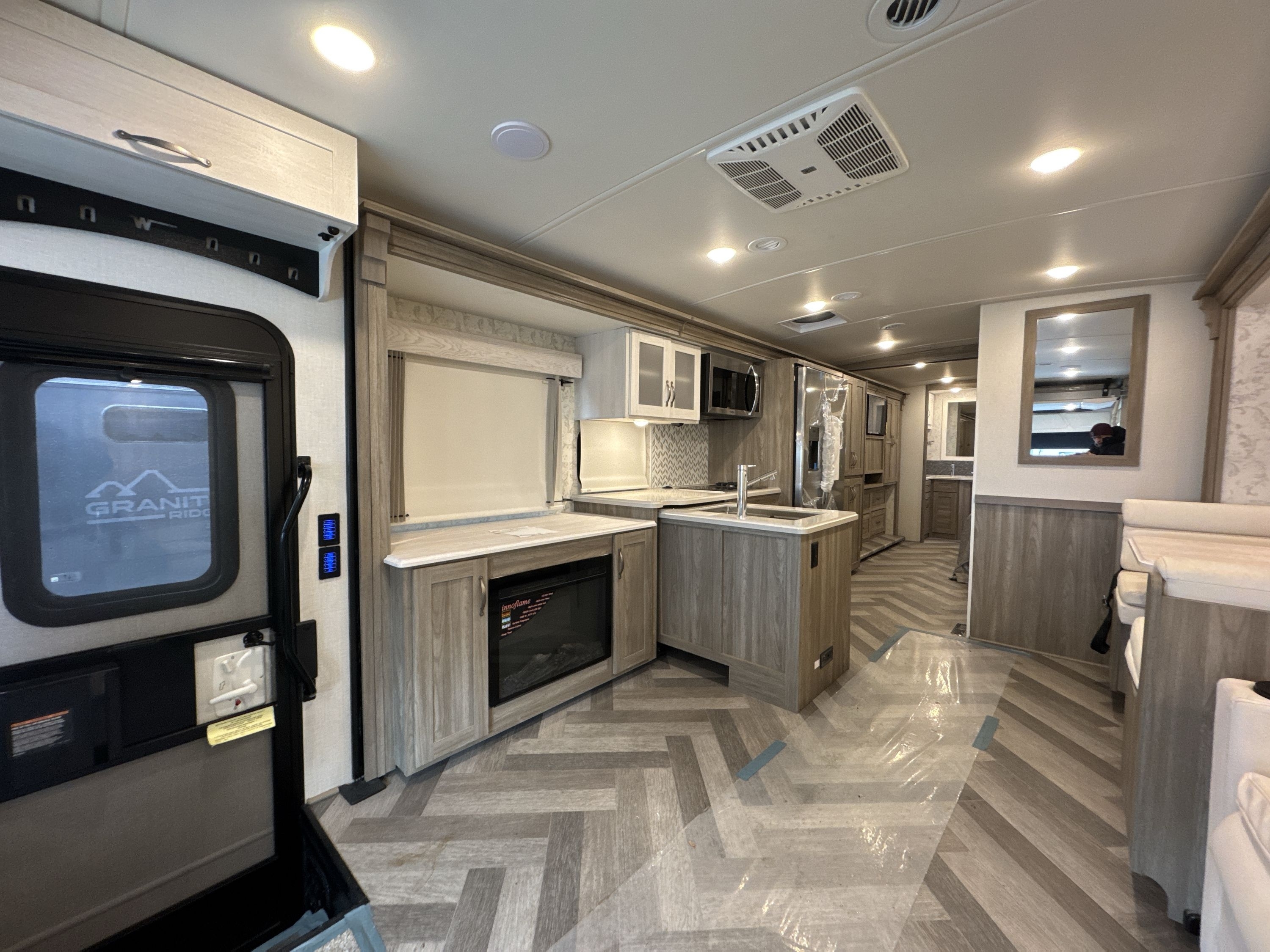 2025 Winnebago ADVENTURER 36Z in kingston NY