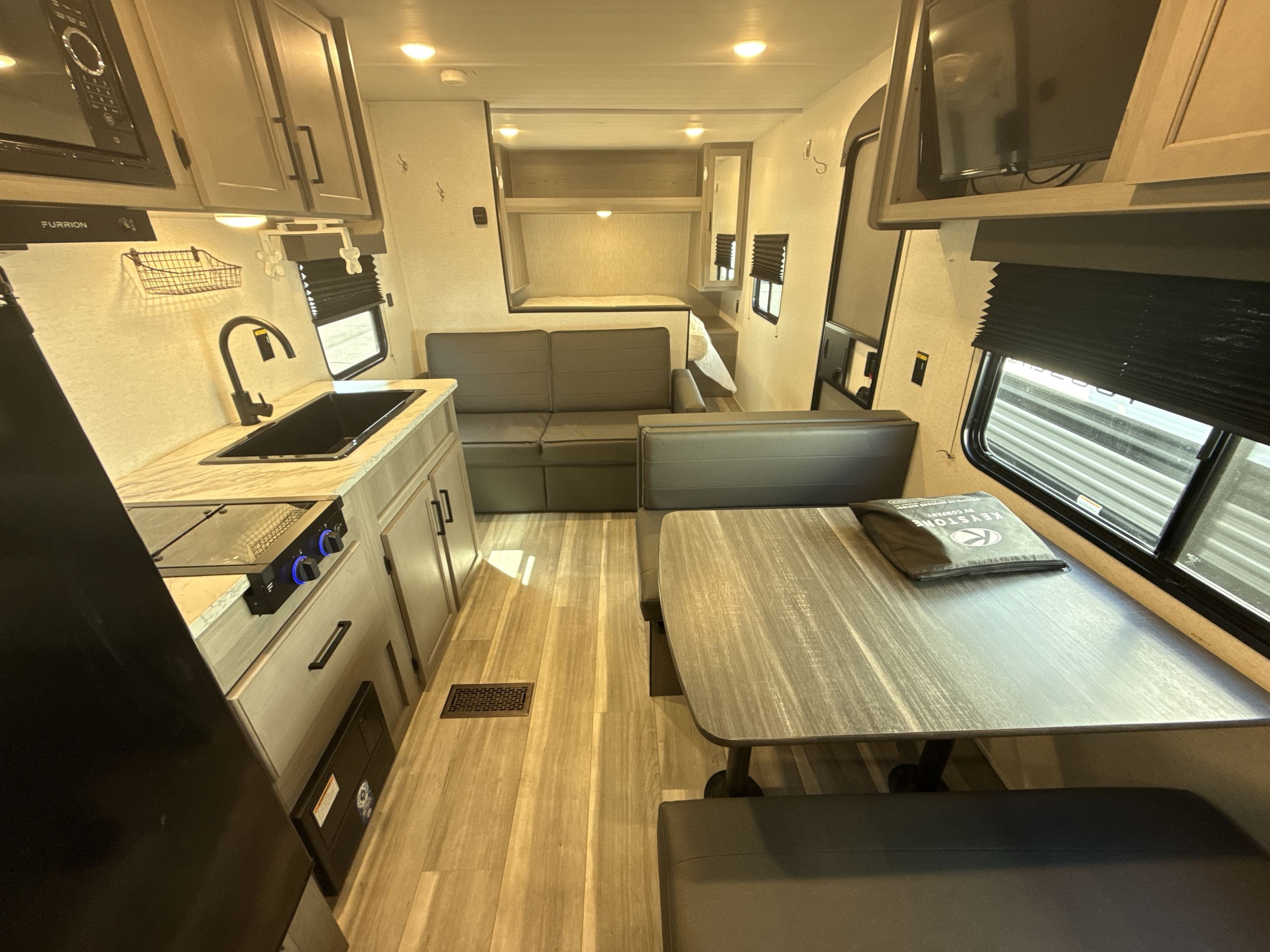2024 Keystone HIDEOUT SPORT 240BH in birch run MI