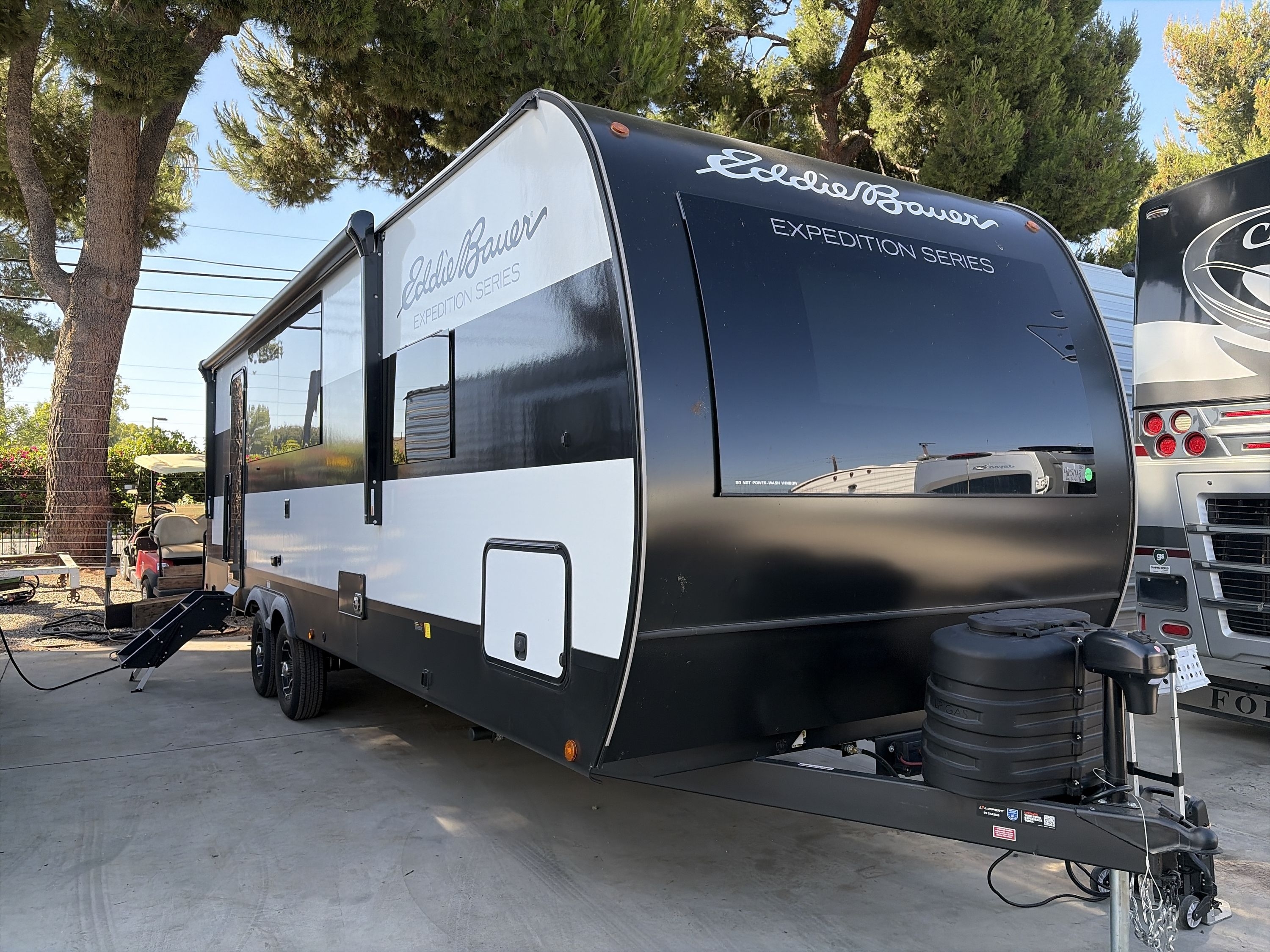 2027 Dutchmen EDDIE BAUER EXPEDITION 265RB in riverside CA